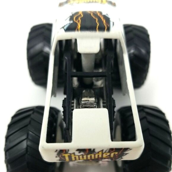 2016 Hot Wheels Monster Jam THUNDER Monster Truck 1:64 White Mattel (sm9) - Picture 6 of 7